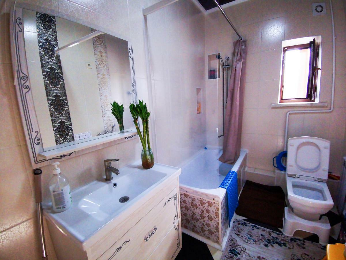 Kurak Homestay Bishkek Exterior photo